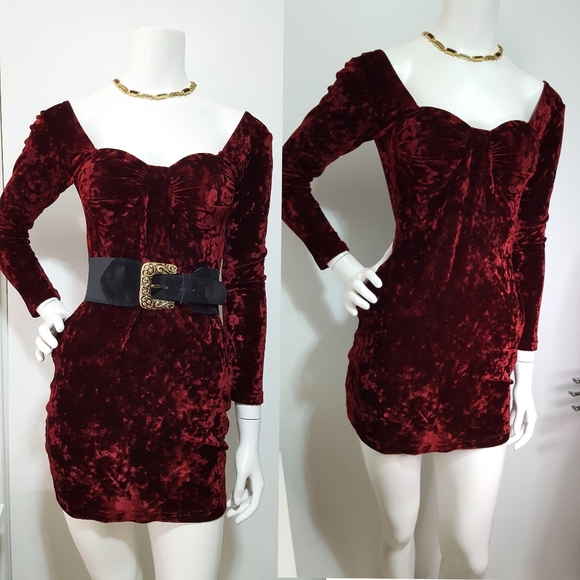 Le chateau🥀 Velvet Body-Kiss Dress - Picture 1 of 12